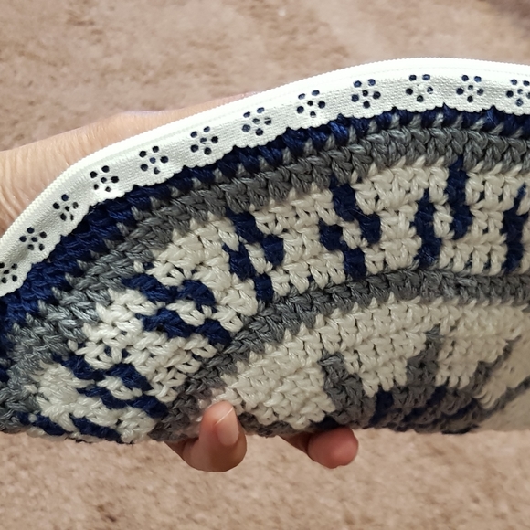 Clutch - Picture 2 of 3